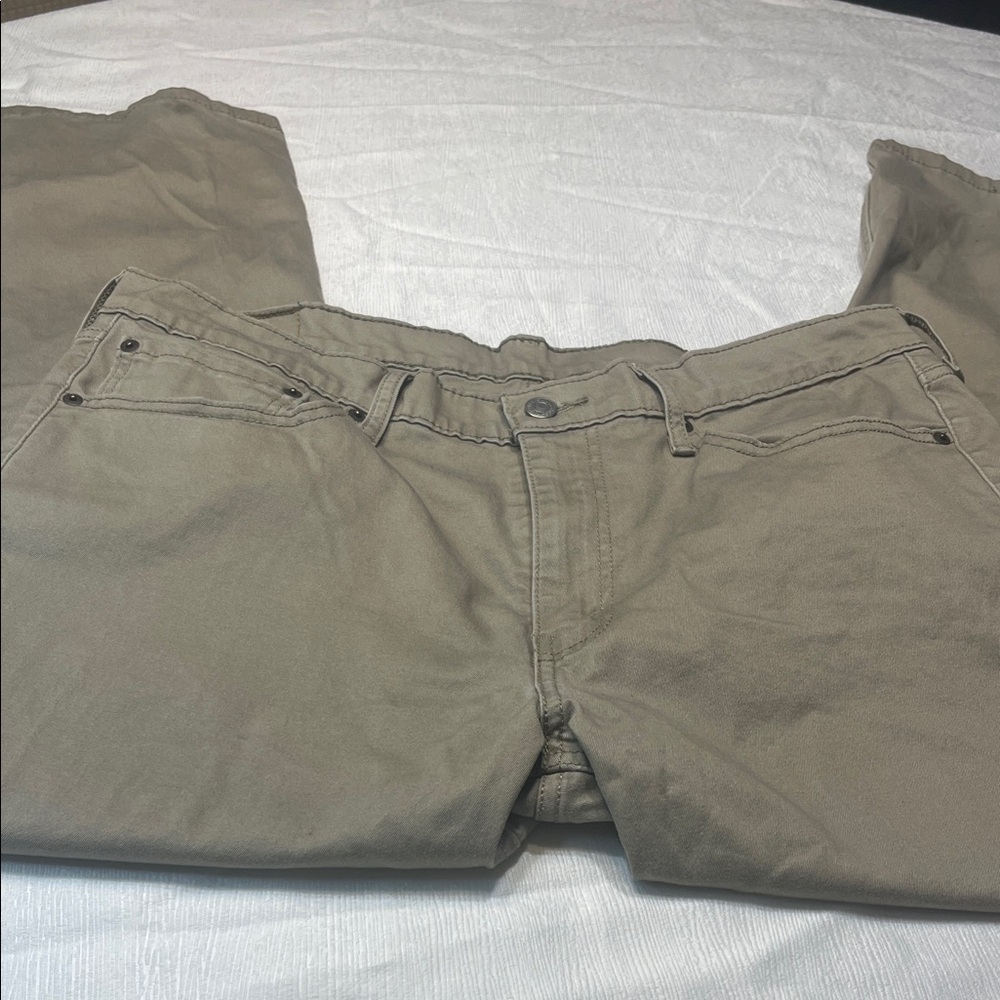 Levi's Men's Jeans in Khaki Green